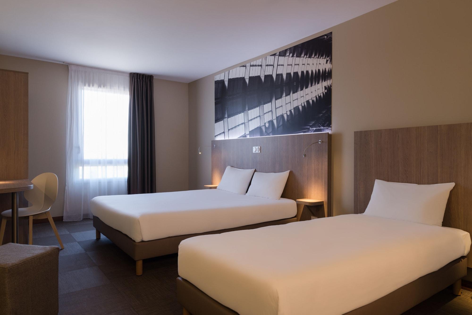 อินเตอร์-โฮเต็ล มงเปลิเย เอสต์ อีโคปาร์ก Hotel Saint-Aunes ภายนอก รูปภาพ