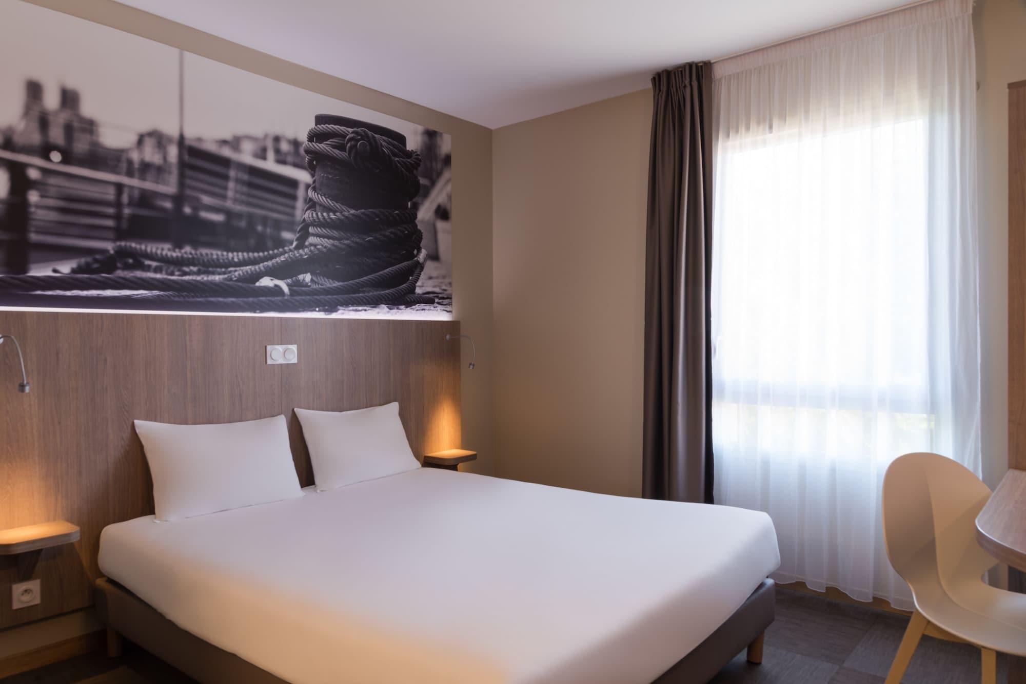 อินเตอร์-โฮเต็ล มงเปลิเย เอสต์ อีโคปาร์ก Hotel Saint-Aunes ภายนอก รูปภาพ
